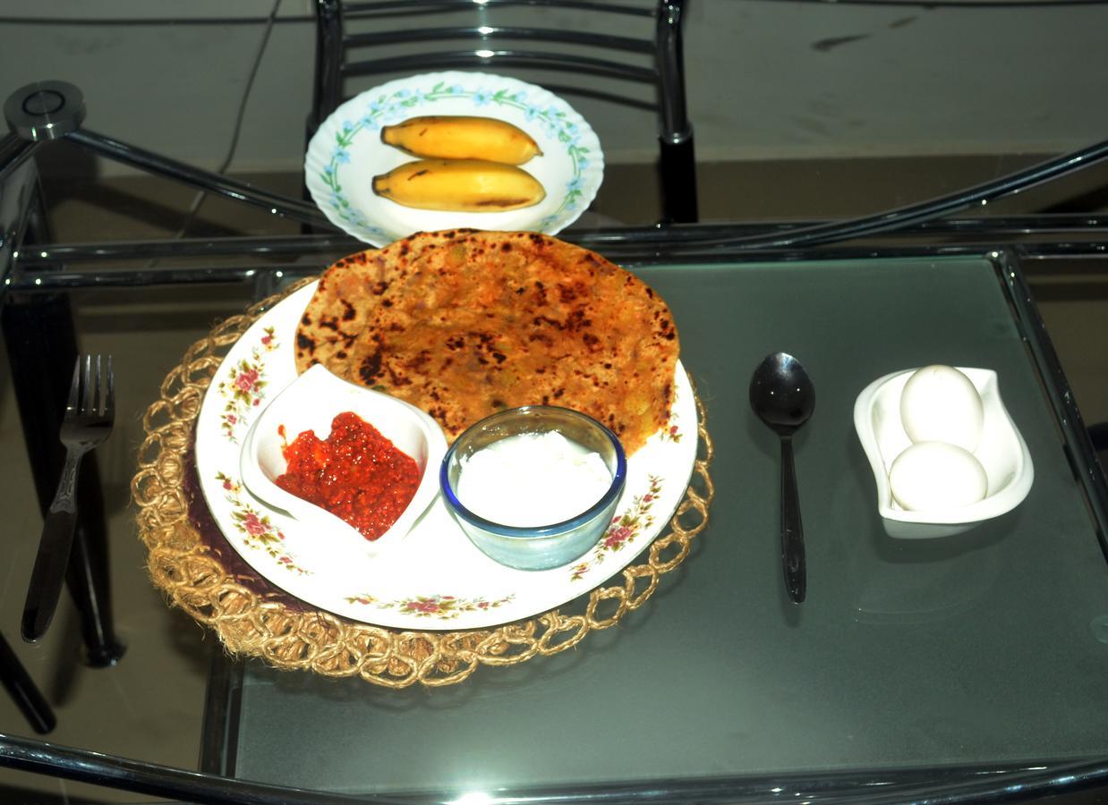 Dream Homestay Guwahati Bagian luar foto